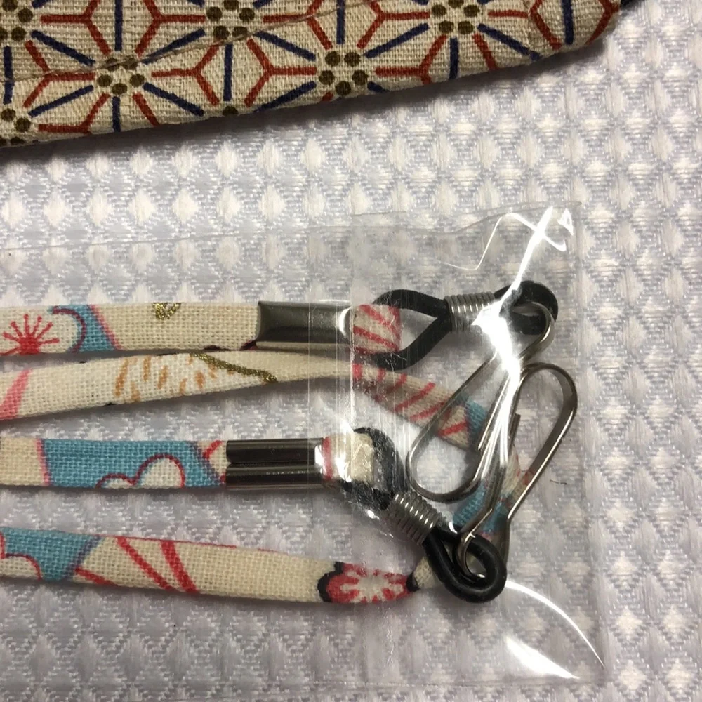2 Masks: Tan Geometric & Black Micron Dot Elastic Bi-fold & 1 White Clip Holder